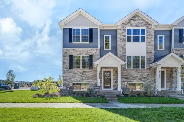 1285 Foxglove DR, Bartlett, IL 60103