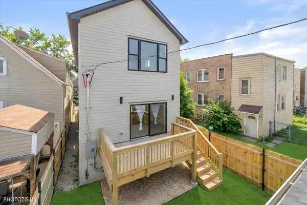 4420 W Montana ST, Chicago, IL 60639