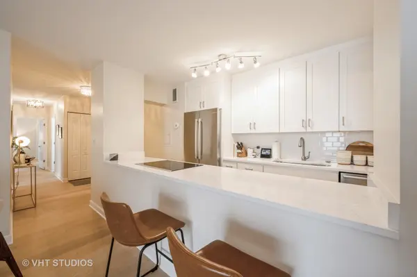 1325 N State Pkwy #11F, Chicago, IL 60610