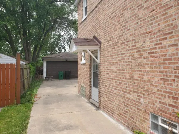 2422 S 12th AVE, Broadview, IL 60155