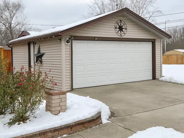 214 Eastgate AVE, Chicago Heights, IL 60411