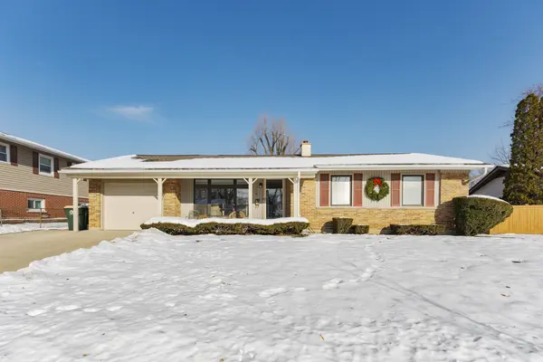 739 DELPHIA AVE, Elk Grove Village, IL 60007