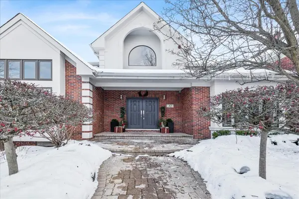 12 E Penny RD, South Barrington, IL 60010