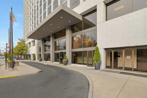 4343 N Clarendon AVE #2209, Chicago, IL 60613