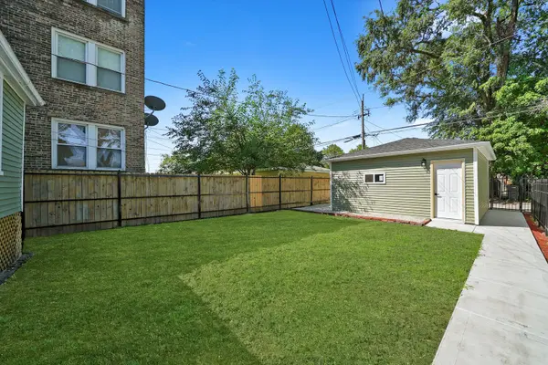 10436 S Eberhart AVE, Chicago, IL 60628