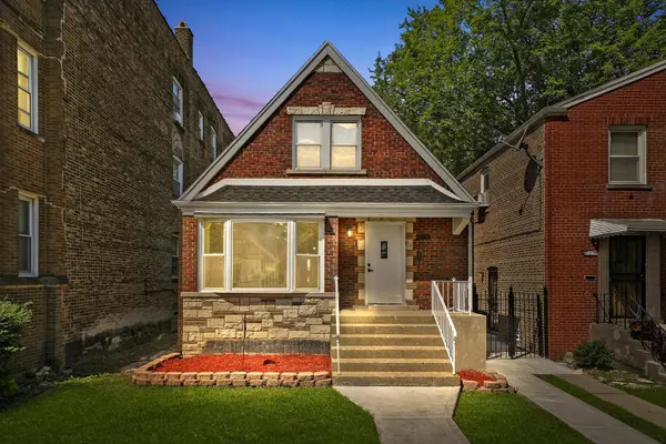 10436 S Eberhart AVE, Chicago, IL 60628