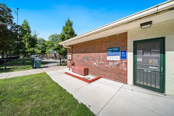 6011 N Monitor AVE, Chicago, IL 60646