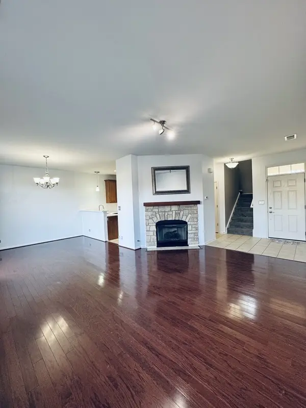 524 Majestic LN, Oswego, IL 60543