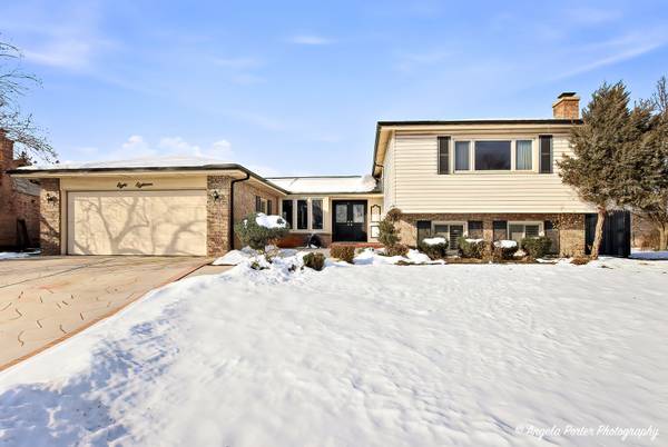 818 RUMPLE LN, Addison, IL 60101