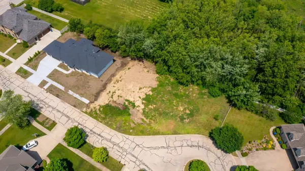 1509 Shiva LN, Naperville, IL 60565