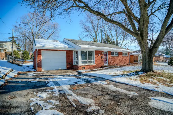 307 Hill AVE, North Aurora, IL 60542