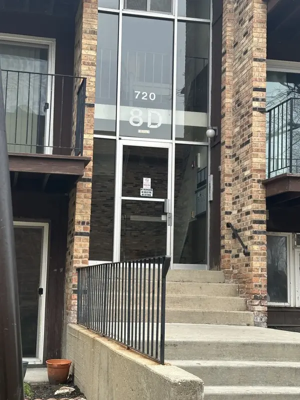 720 HILL DR #8-303, Hoffman Estates, IL 60169