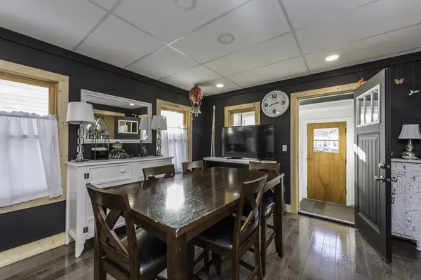 519 N Ash ST, Waukegan, IL 60085