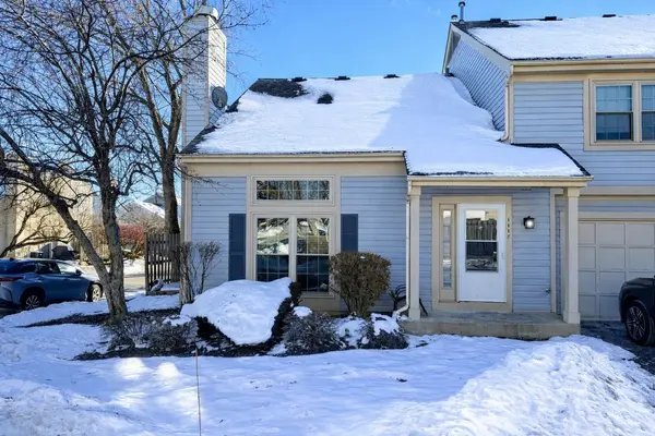 1118 N Knollwood DR, Palatine, IL 60067