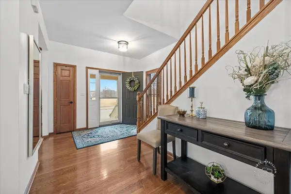 N515 Armstrong LN, Geneva, IL 60134