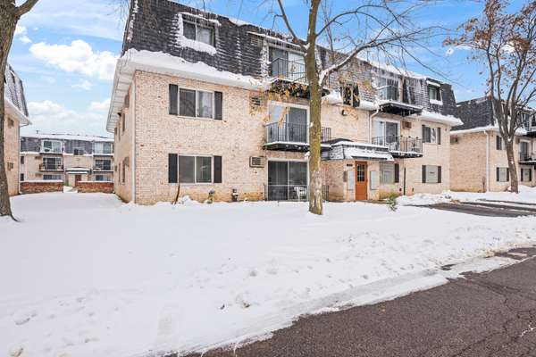 1313 N Baldwin CT #2C, Palatine, IL 60074