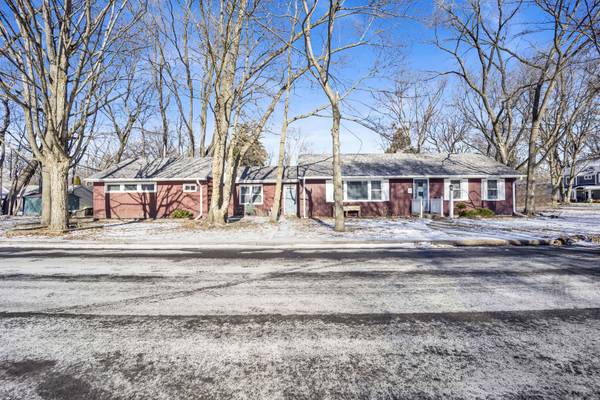 2011 Cleveland ST, Evanston, IL 60202