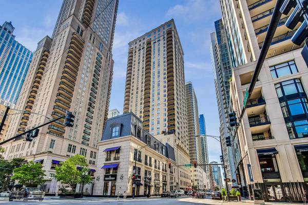 10 E Delaware PL #20A, Chicago, IL 60610