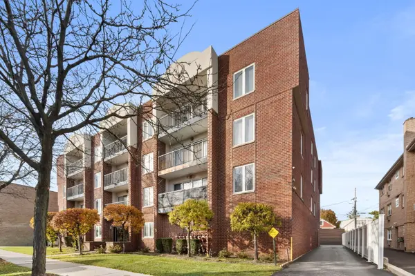 5840 W Lawrence AVE #405, Chicago, IL 60630