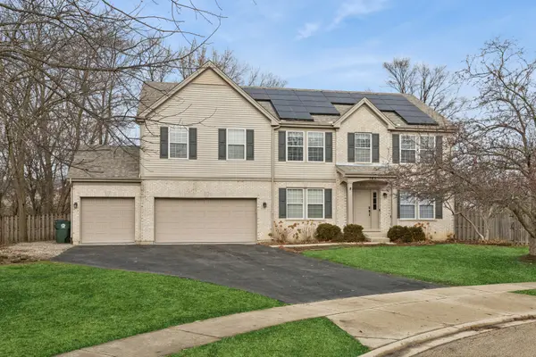 145 S Oakleaf RD, Algonquin, IL 60102