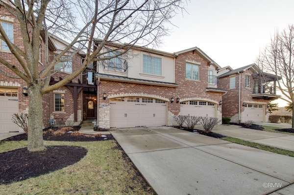 2459 Nicola CT, Addison, IL 60101