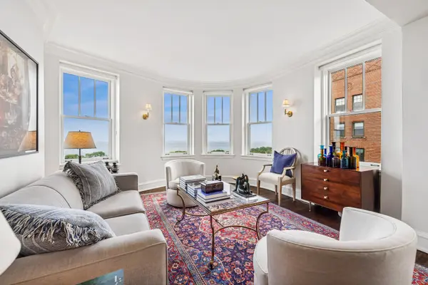 3300 N LAKE SHORE DR #15A, Chicago, IL 60657