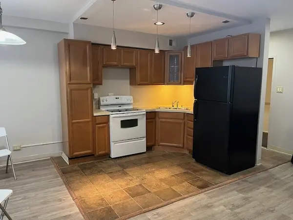 7355 S South Shore DR #107, Chicago, IL 60649