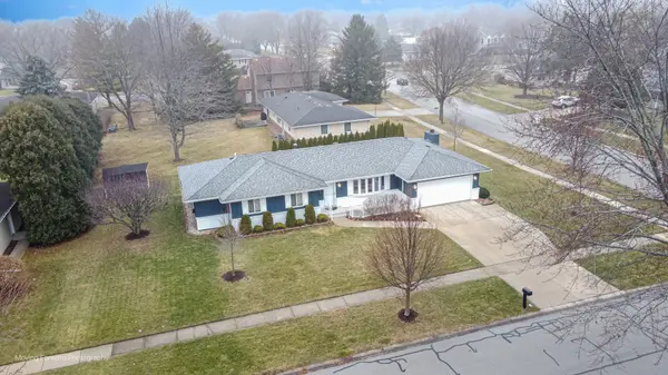15202 S Poppy LN, Plainfield, IL 60544