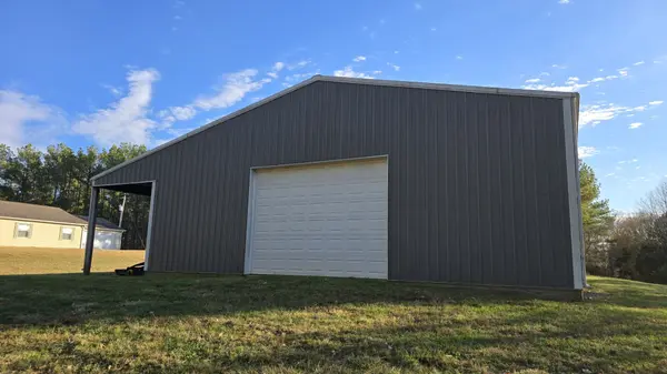 1240 Hummingbird RD, Buncombe, IL 62912