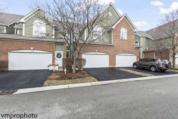 294 W Fairview CIR, Palatine, IL 60067