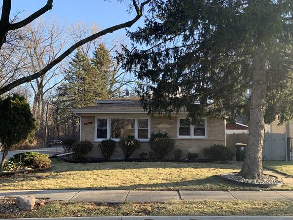 6701 W Forest View LN, Niles, IL 60714