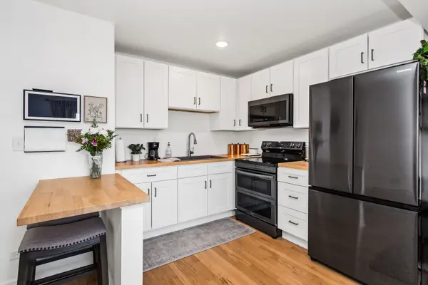55 Vail Colony #6, Fox Lake, IL 60020