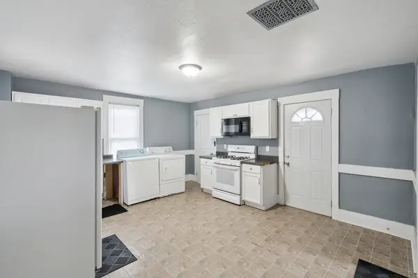 3715 PEARL AVE, Davenport, IA 52802