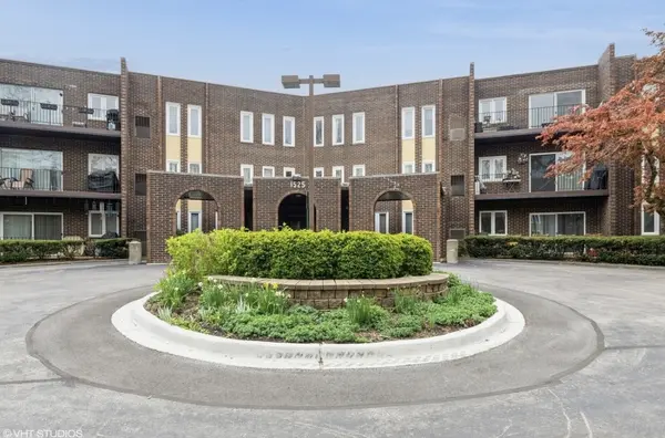 1525 Sander CT #113, Wheeling, IL 60090