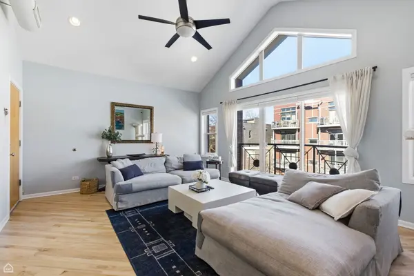 2249 W Foster AVE #3, Chicago, IL 60625