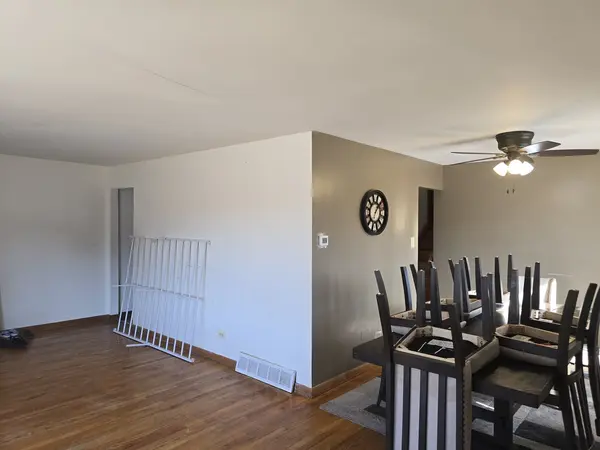 14057 S Hoxie AVE, Burnham, IL 60633