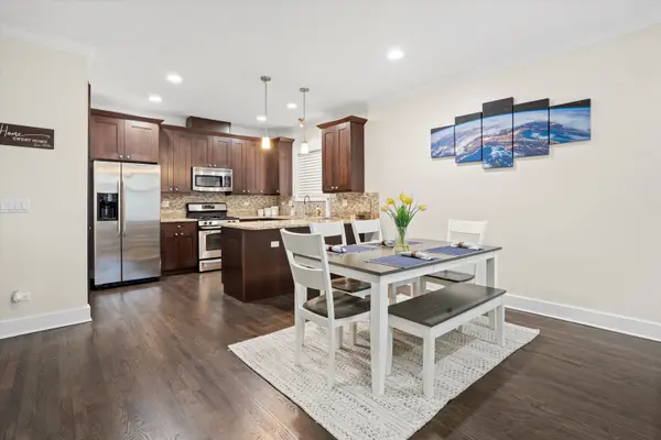 1511 W Walton ST #1, Chicago, IL 60642