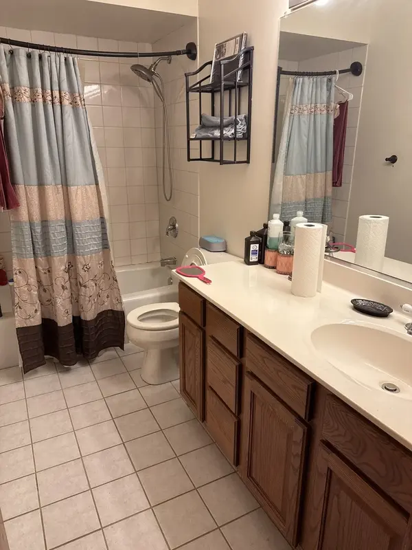 9038 Mansfield DR, Tinley Park, IL 60487