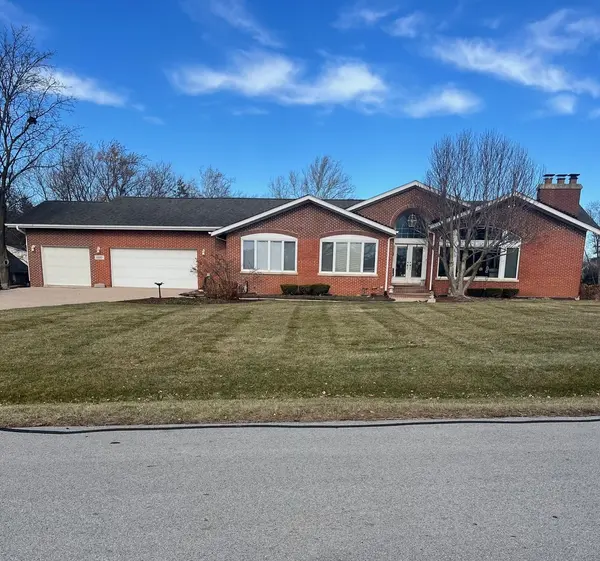 600 Ahlstrand RD,  Glen Ellyn,  IL 60137