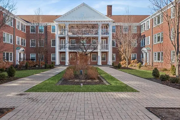 2258 Sherman AVE #1, Evanston, IL 60201
