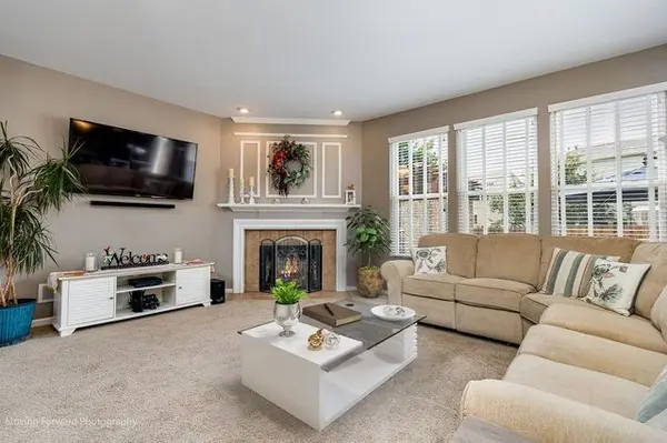 103 S Cranberry ST, Bolingbrook, IL 60490