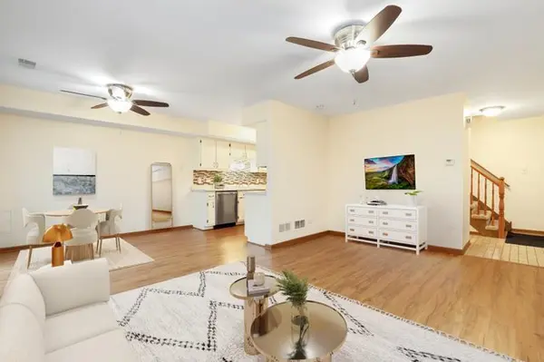 9322 W 141st PL, Orland Park, IL 60462