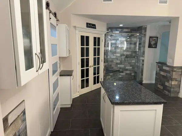 1516 Darien Club DR, Darien, IL 60561