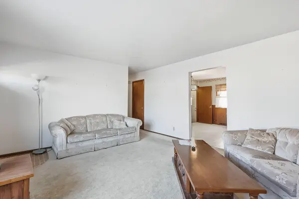 2121 W 34th ST, Davenport, IA 52806