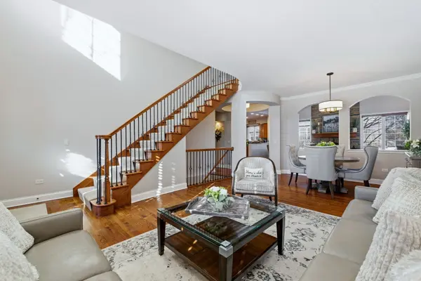 1715 Amelia CT, Naperville, IL 60565