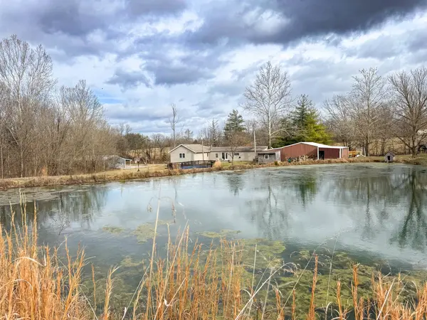 385 Toledo Cemetery RD, Cobden, IL 62920