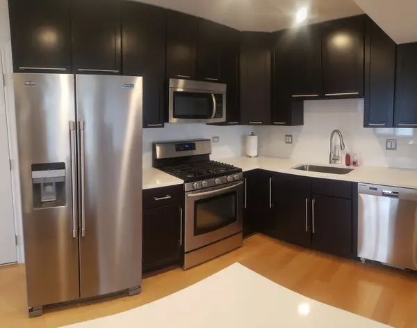 8350 W ADDISON ST #201, Chicago, IL 60634