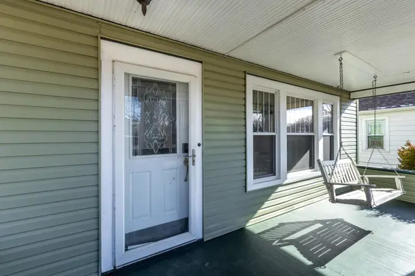 2621 Iowa ST, Davenport, IA 52803