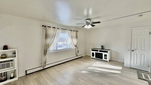2312 Algonquin RD #9, Rolling Meadows, IL 60008