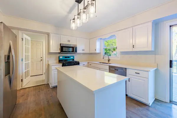 1224 W Whytecliff RD, Palatine, IL 60067